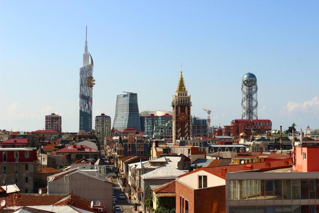 Hotel Light Palace Batumi Exterior photo
